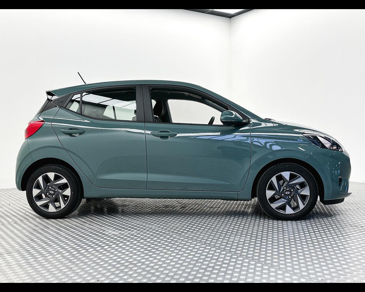 HYUNDAI i10 3ª serie - i10 1.0 MPI AT Connectline