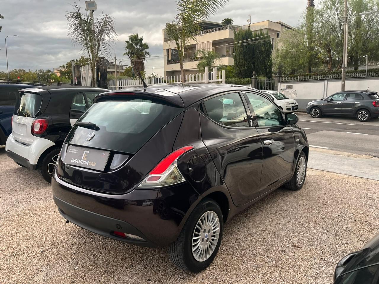 Lancia Ypsilon 1.2 69 CV 5 porte S&S Silver 2014