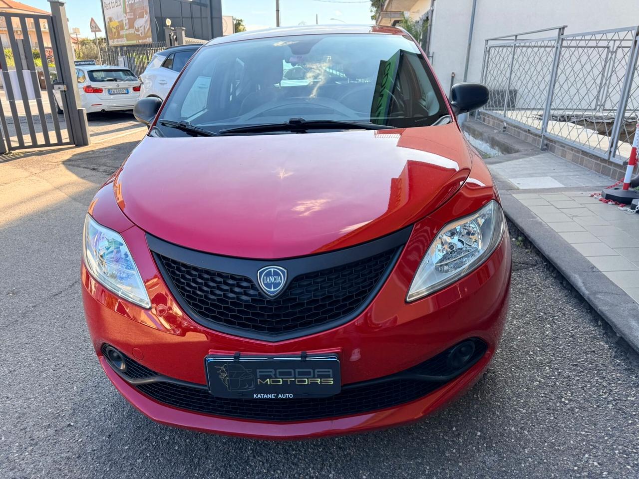 Lancia Ypsilon 1.0 FireFly 5 porte S&S Hybrid