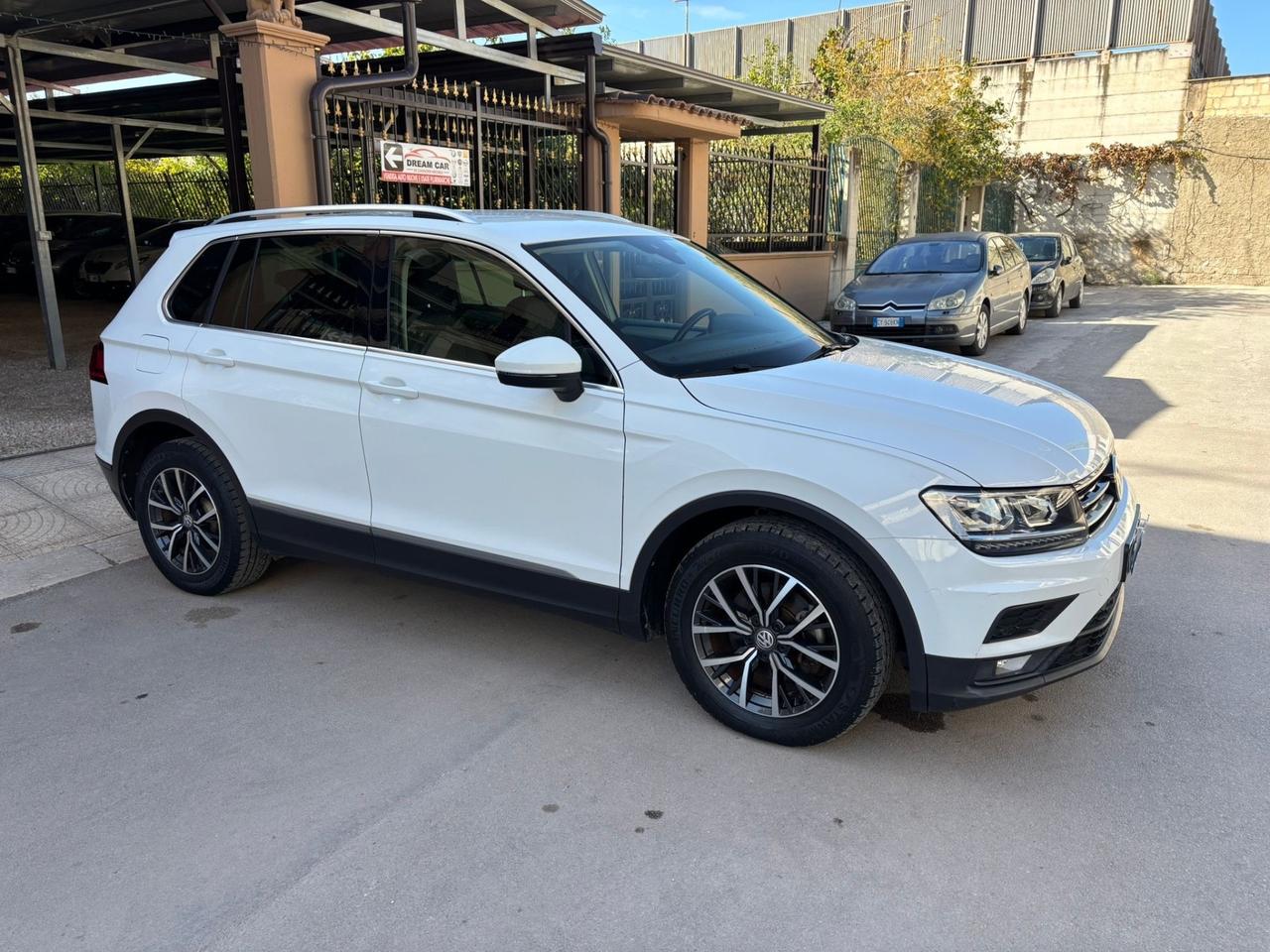 Volkswagen Tiguan 1.6 TDI SCR Sport BlueMotion Technology