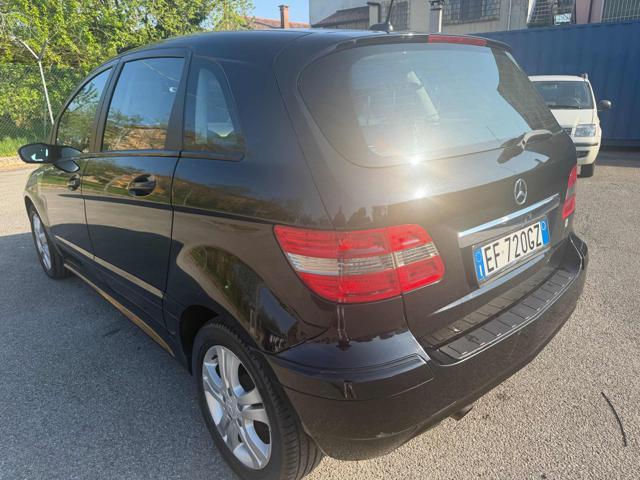 MERCEDES-BENZ B 180 CDI Premium senza nessun lavoro da fare