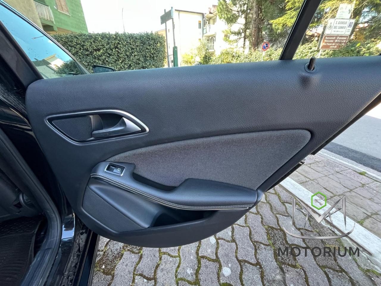 Mercedes A 180 CDI Dark Night edition