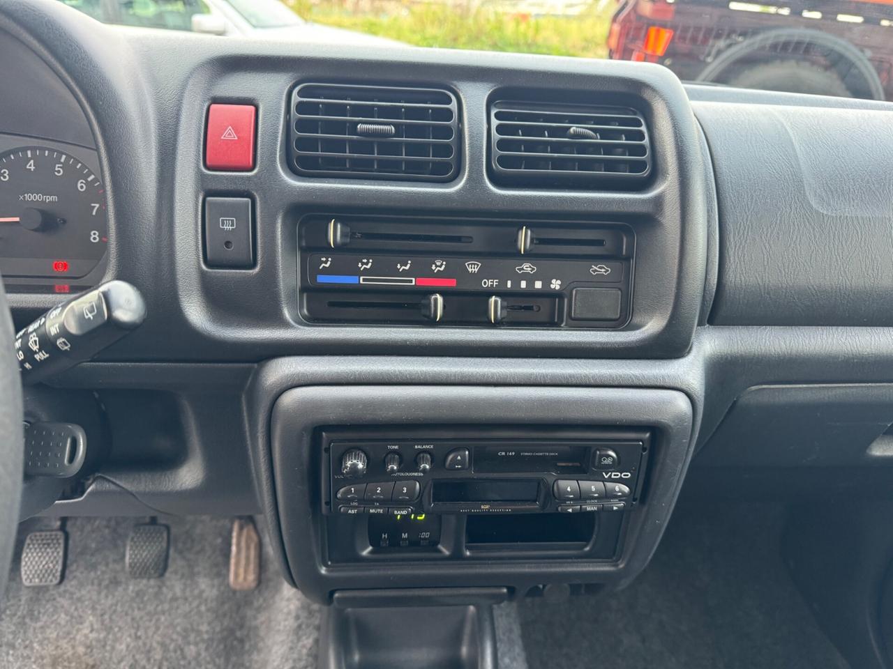 Suzuki Jimny 1.3i 16V cat 4WD JLX