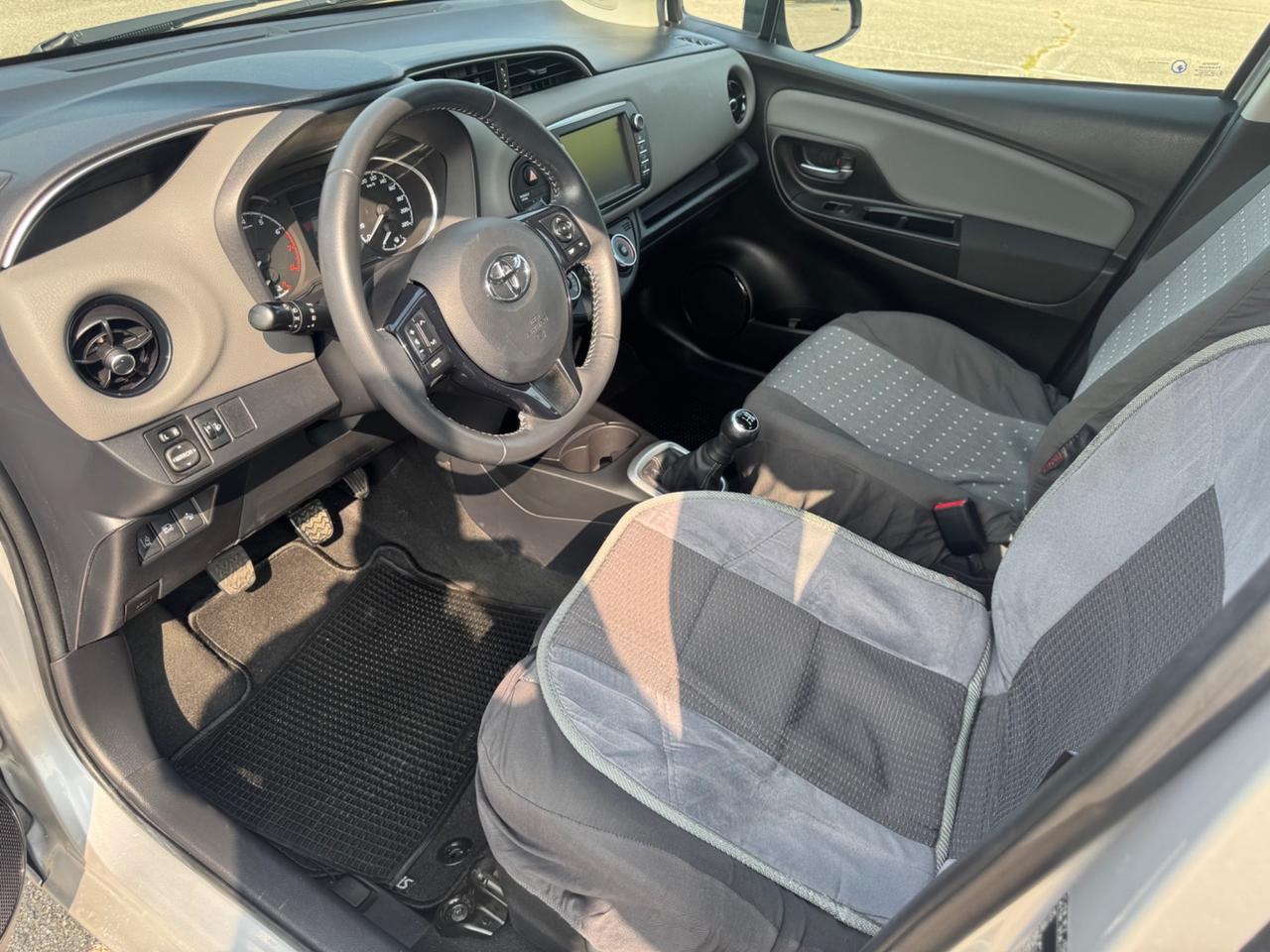 Toyota Yaris 1.0 5 porte Lounge