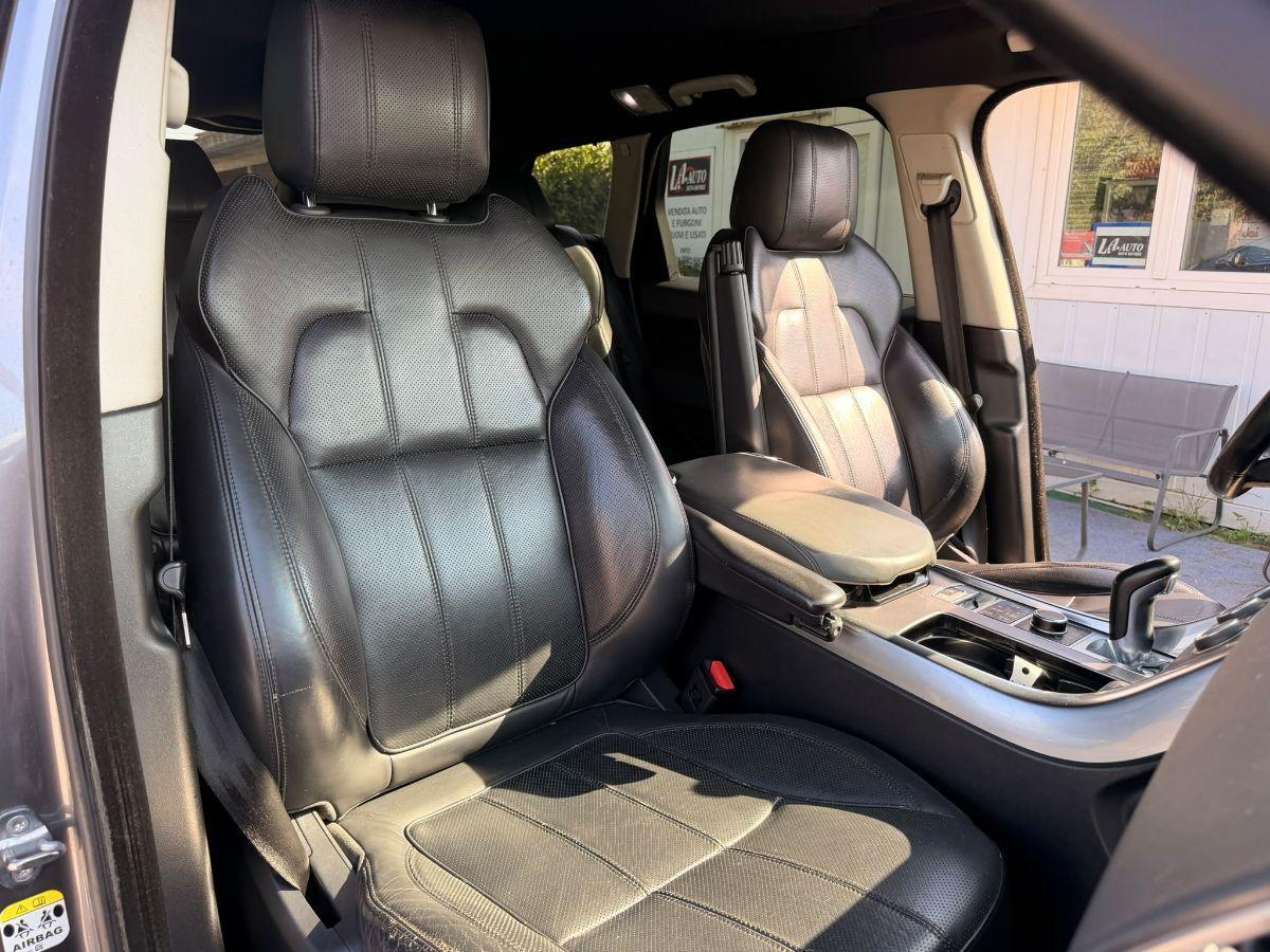 LAND ROVER - Range Rover Sport - 3.0 TDV6 HSE