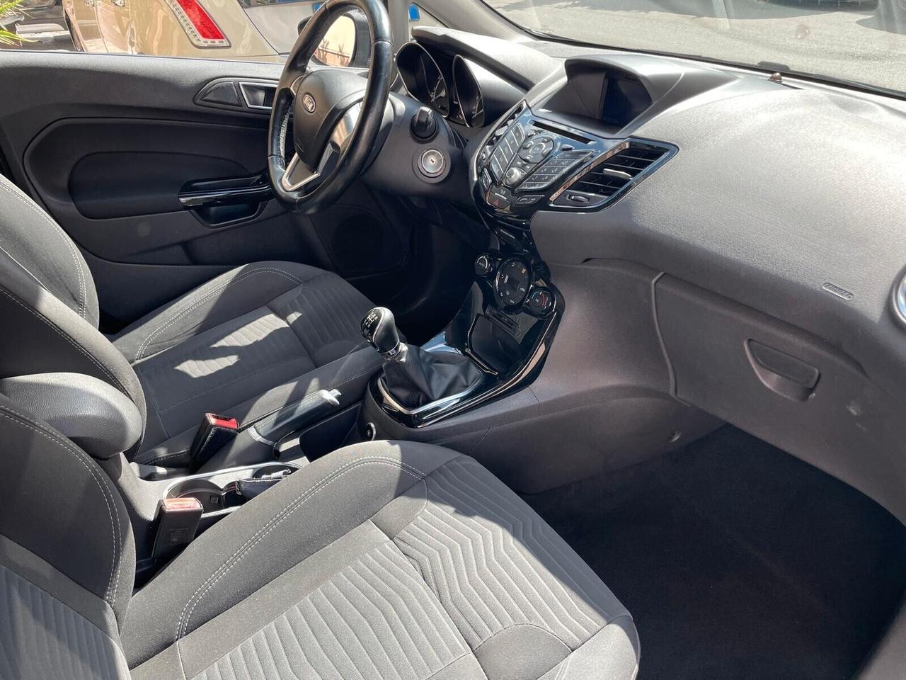 Ford Fiesta 1.4 5p. Bz.- GPL Titanium