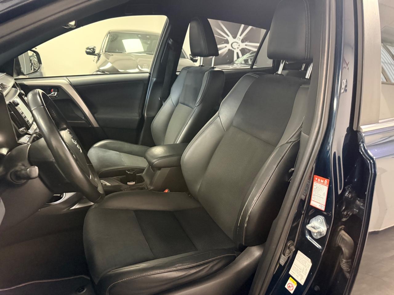 Toyota RAV 4 RAV4 2.5 Hybrid 2WD Lounge