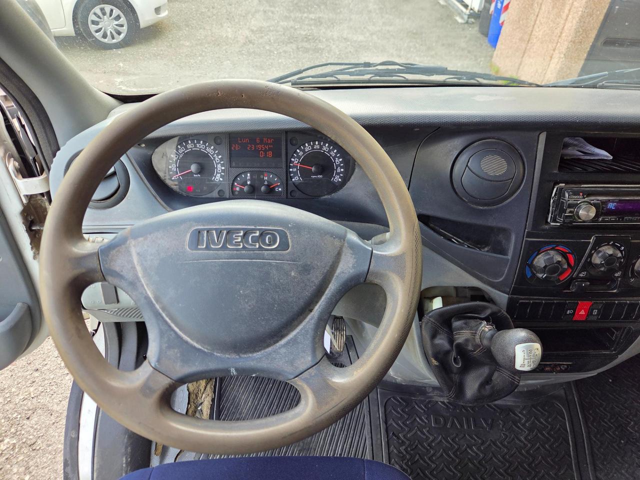 IVECO Daily 35 C12D d.cab. p.m. + IVA