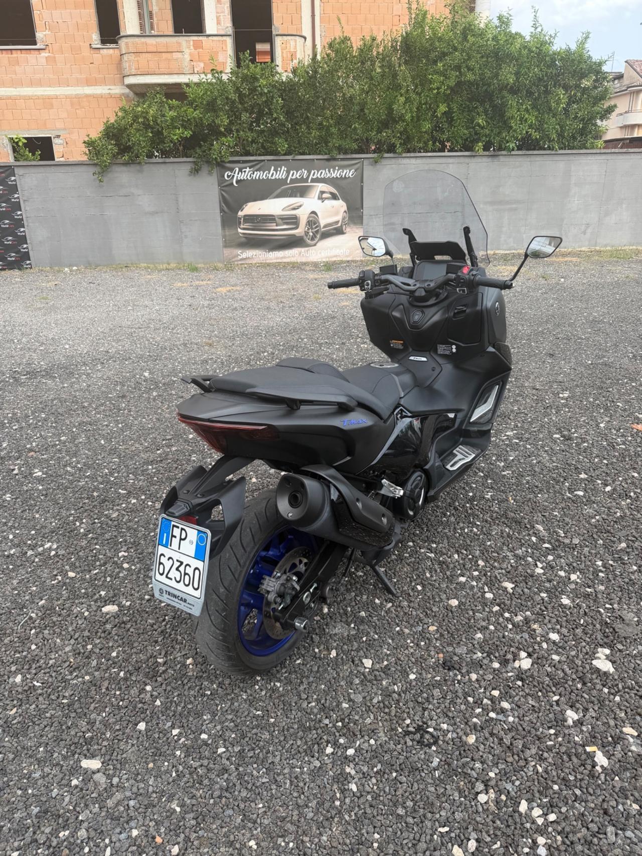 Yamaha TMAX 560
