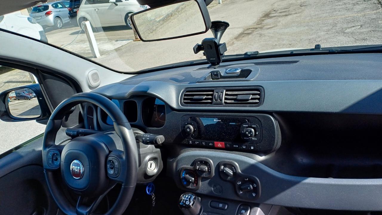 Fiat Panda 0.9 TwinAir Turbo Natural Power Lounge 2018 FULL