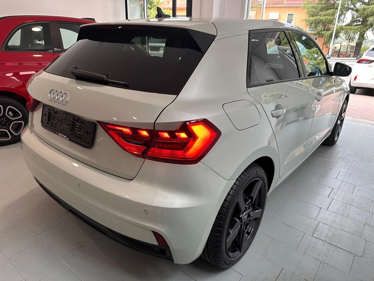 Audi A1 SPORTBACK 25 TFSI STRONIC Sport Line FARI MATRIX VIRTUAL R17