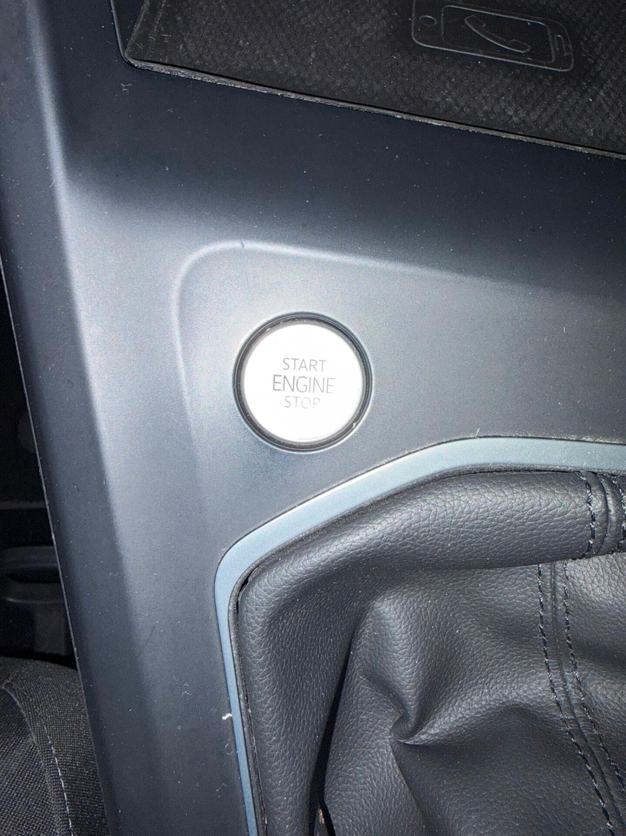 VOLKSWAGEN GOLF 8 2.0 TDI SCR STYLE "UNICA"