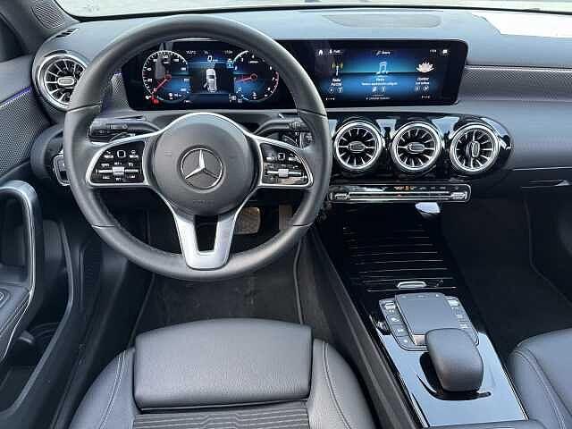 Mercedes-Benz A 180 A 180 Automatic Sport