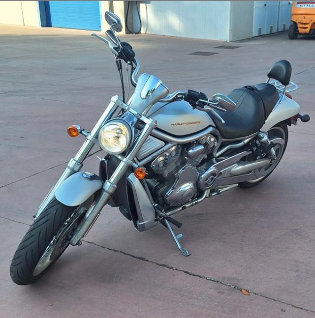 HARLEY-DAVIDSON V-Rod V- ROAD VRSCAW