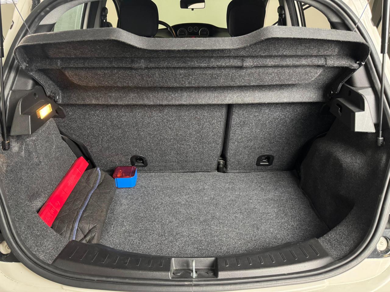 Lancia Ypsilon 5 Porte Ypsilon 1.2 8v Platinum ecochic Gpl 69cv E6