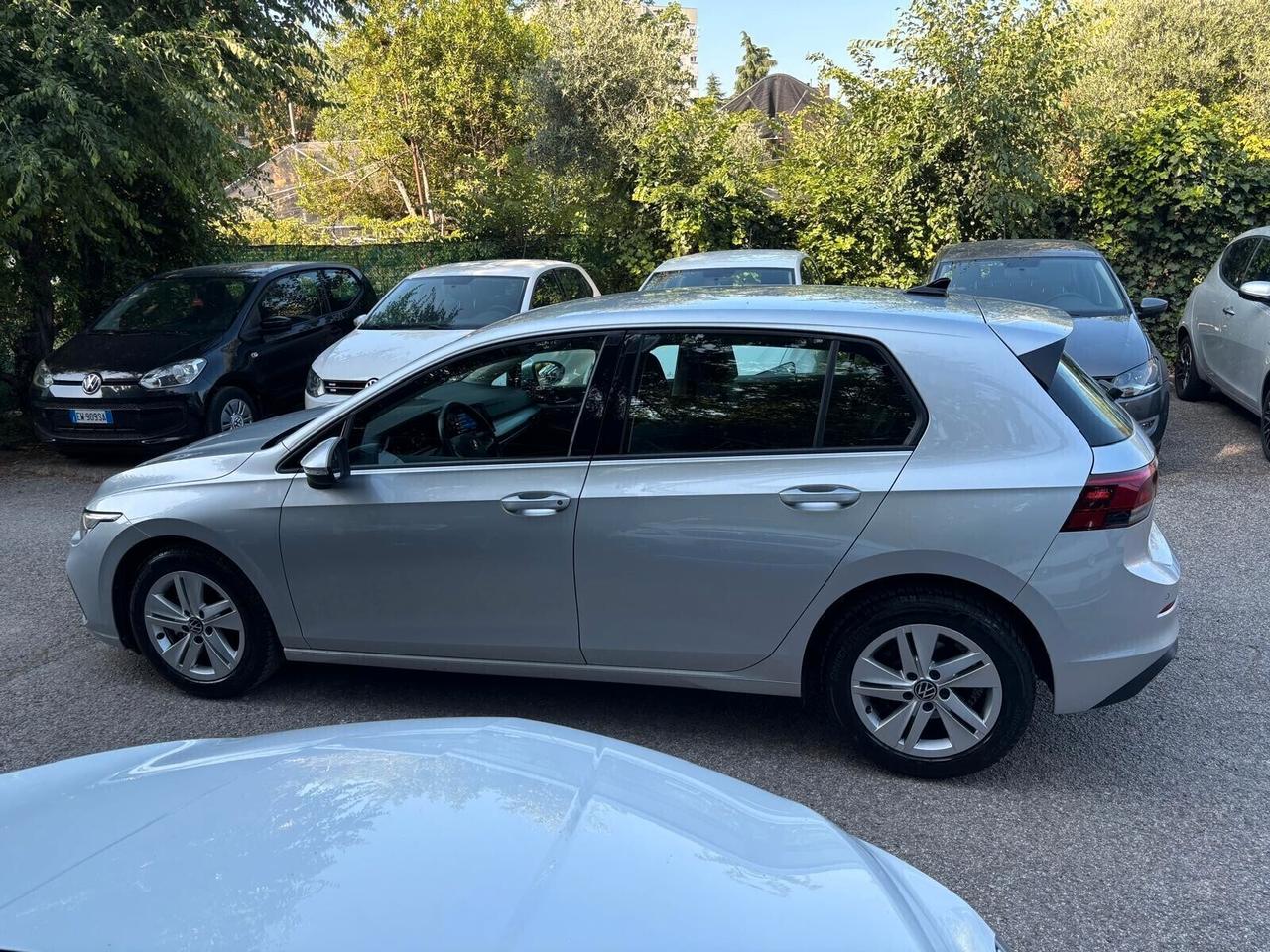 Volkswagen Golf 2.0 TDI SCR Style OK Neopatentati