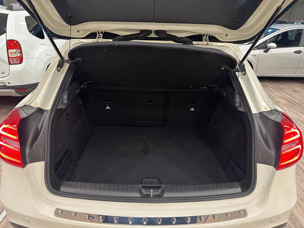 Mercedes-benz GLA 200 CDI Automatic Premium