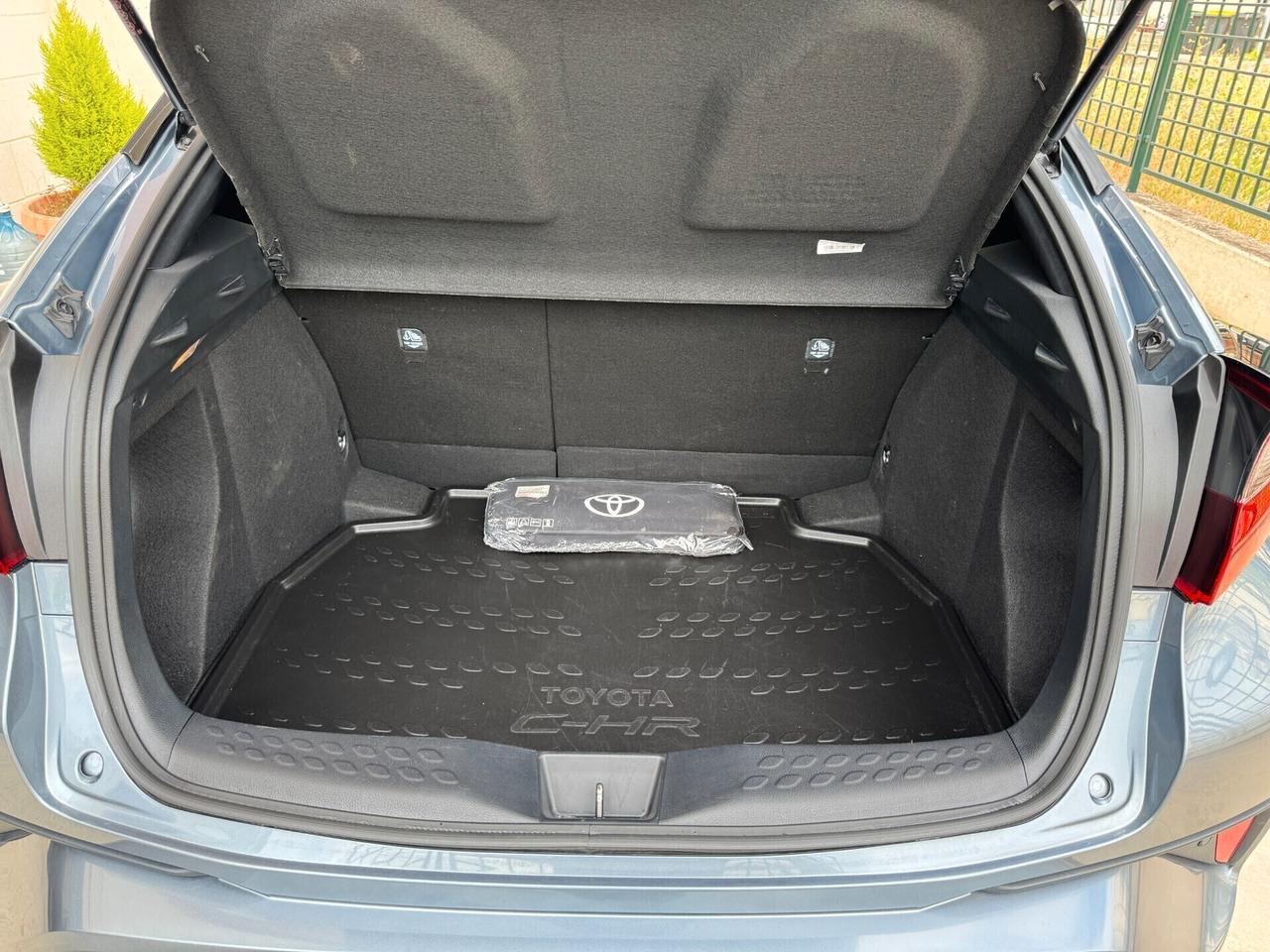 TOYOTA C-HR 1.8 HYBRID LOUNGE E-CVT 122CV