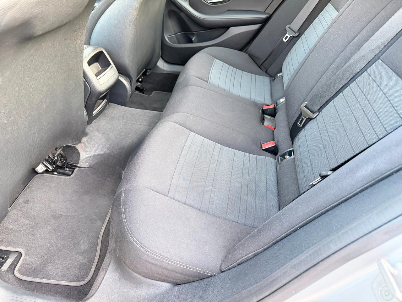 Mercedes-benz C 180 d Auto Exclusive