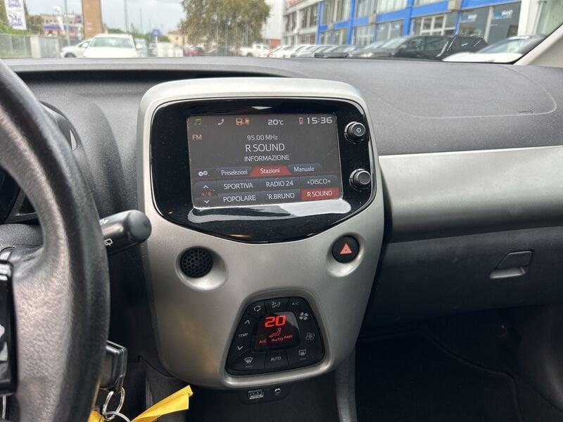 Toyota Aygo Aygo 1.0 VVT-i 69 CV 5 porte x-play