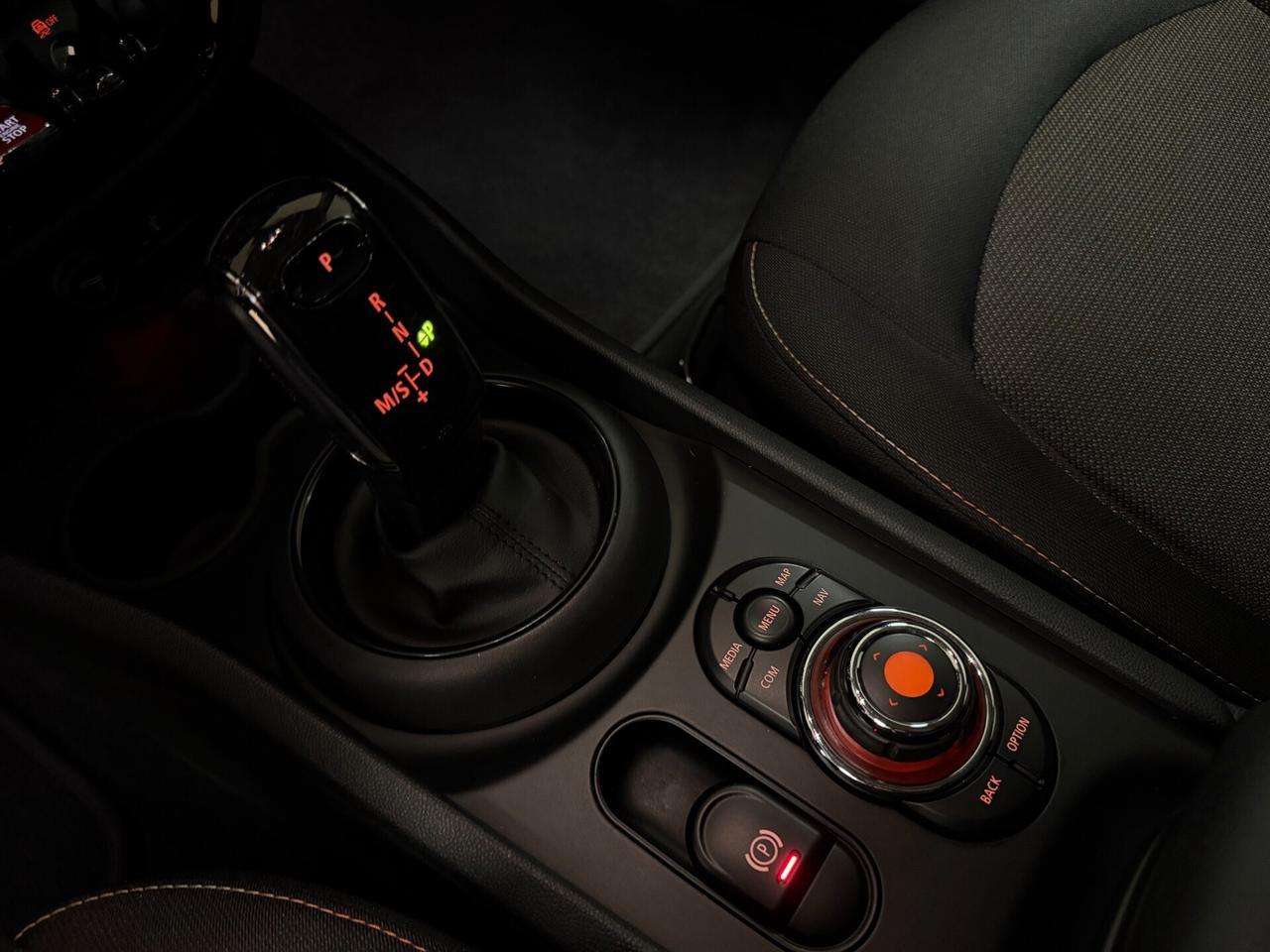 Mini Cooper D Clubman 2.0 150cv IVA ESPOSTA