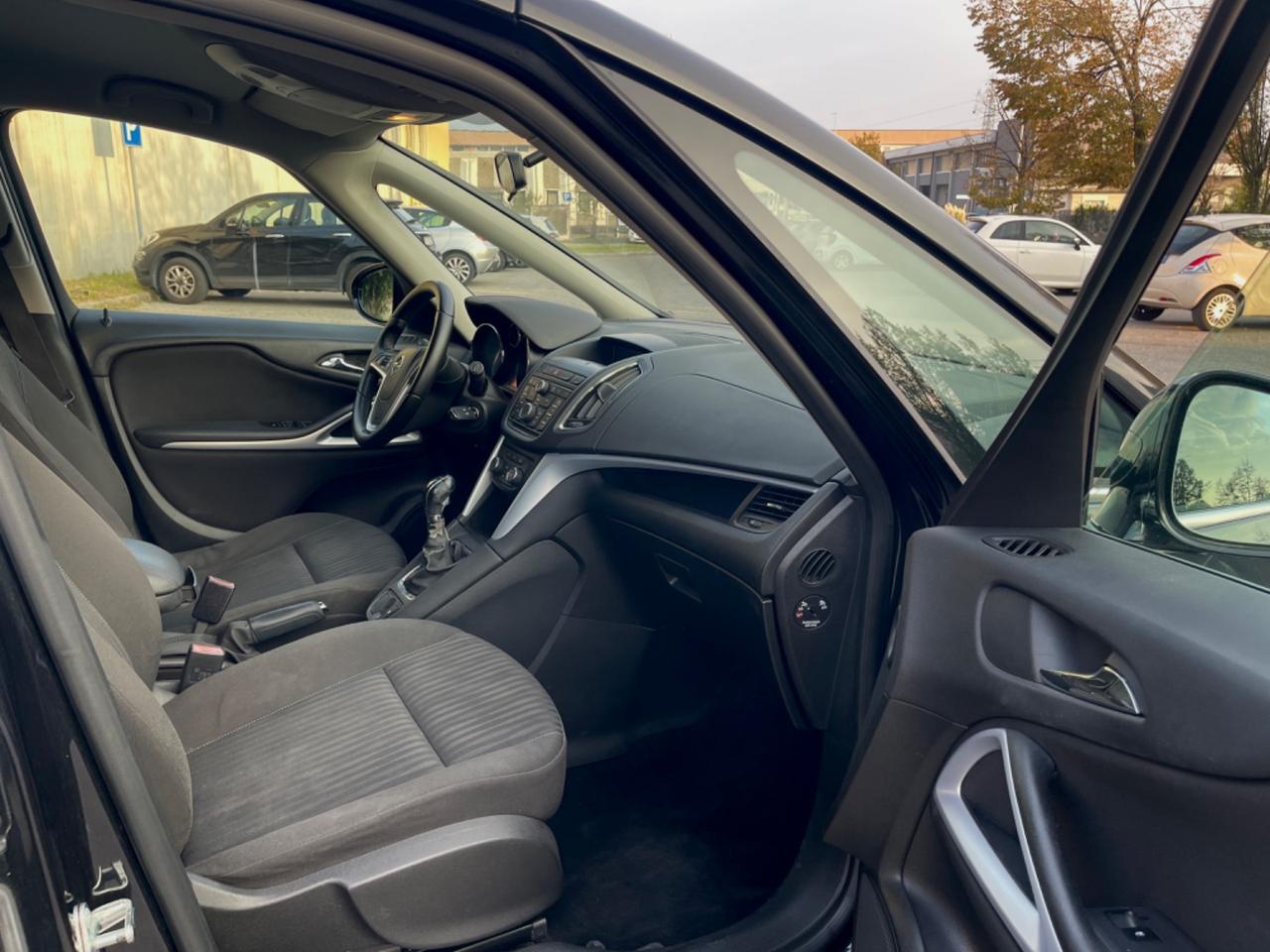 Opel Zafira Tourer 1.4 Turbo 140CV GPL Cosmo
