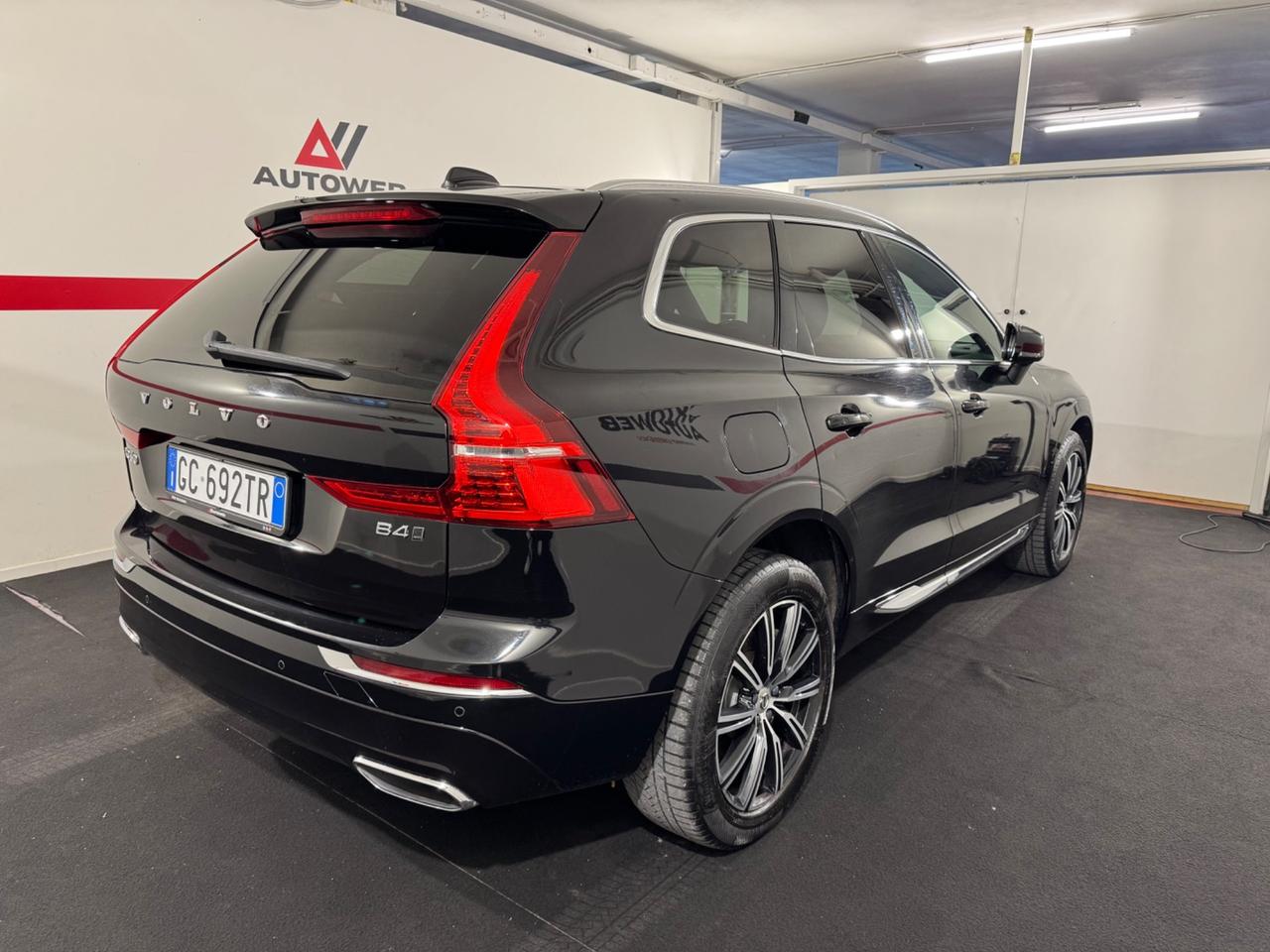 Volvo XC 60 XC60 B4 (d) AWD Geartronic Inscription FULL OPTIONAL, SEDILI IN PELLE CON REGOLAZIONE ELETTRICA CON MEMORIA, CRUISE ADATTIVO, CLIMA TRI-ZONA , PORTELLONE ELETTRICO, APPLE CARPLAY, FARI FULL LED AUTOMATICI E MOLTO ALTRO