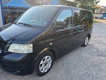 Volkswagen Multivan 2.5 TDI/174CV Comfortline