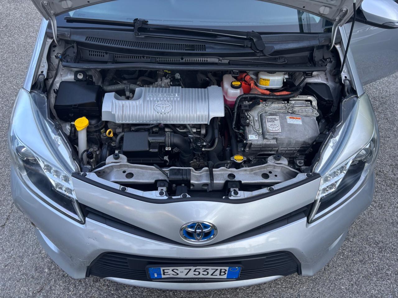 Toyota Yaris 1.5 Hybrid 5 porte Lounge