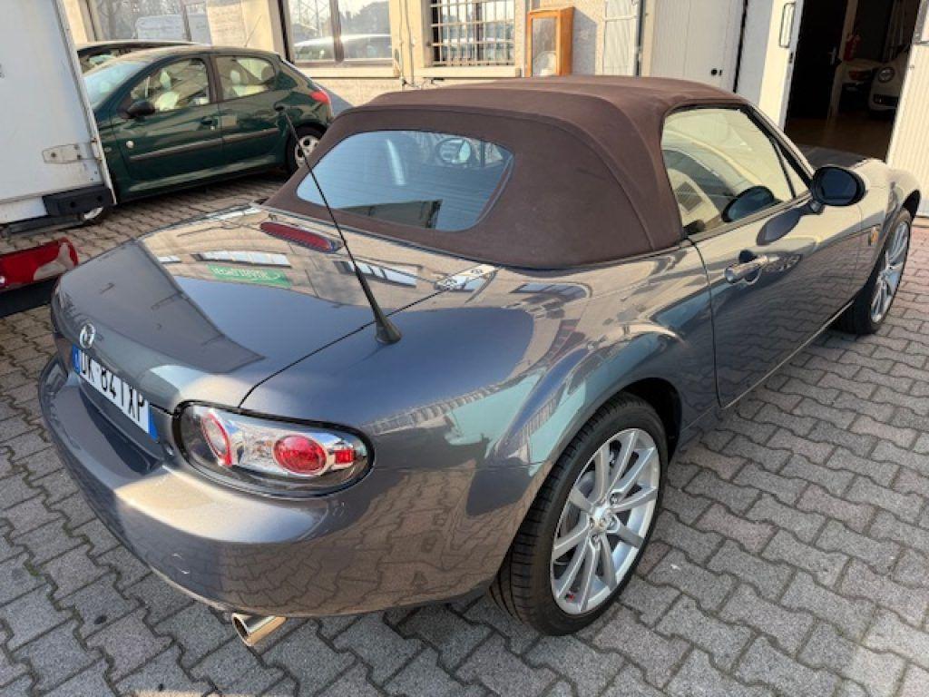 Mazda MX-5 Roadster 2.0L 16V Wind