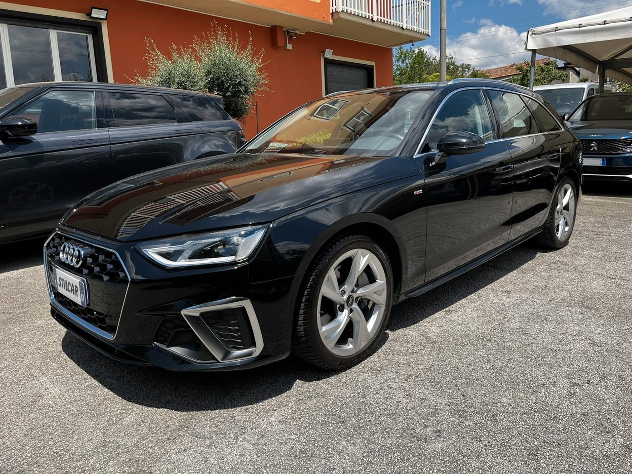 Audi A4 40 TDI S tronic S line edition