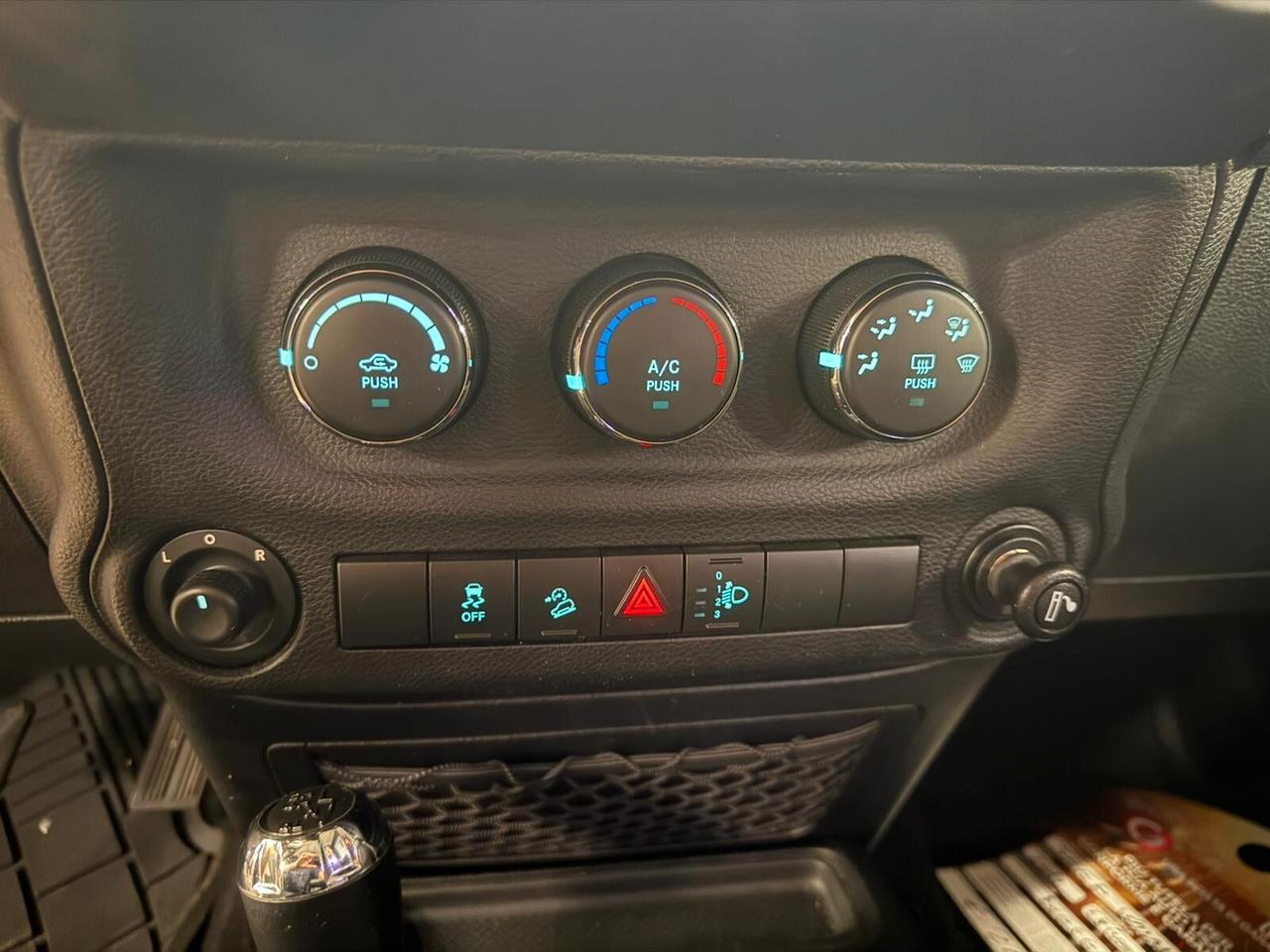 Jeep Wrangler 2.8 CRD DPF HARD TOP CORTA
