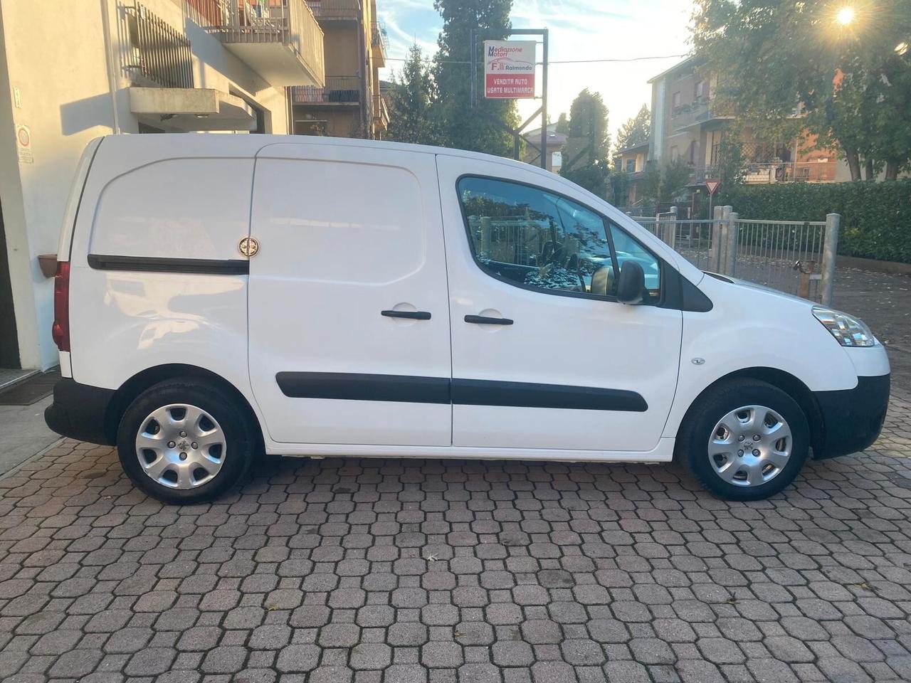 Peugeot Partener 1.5 75Cv 124.000KM AUTOCARRO
