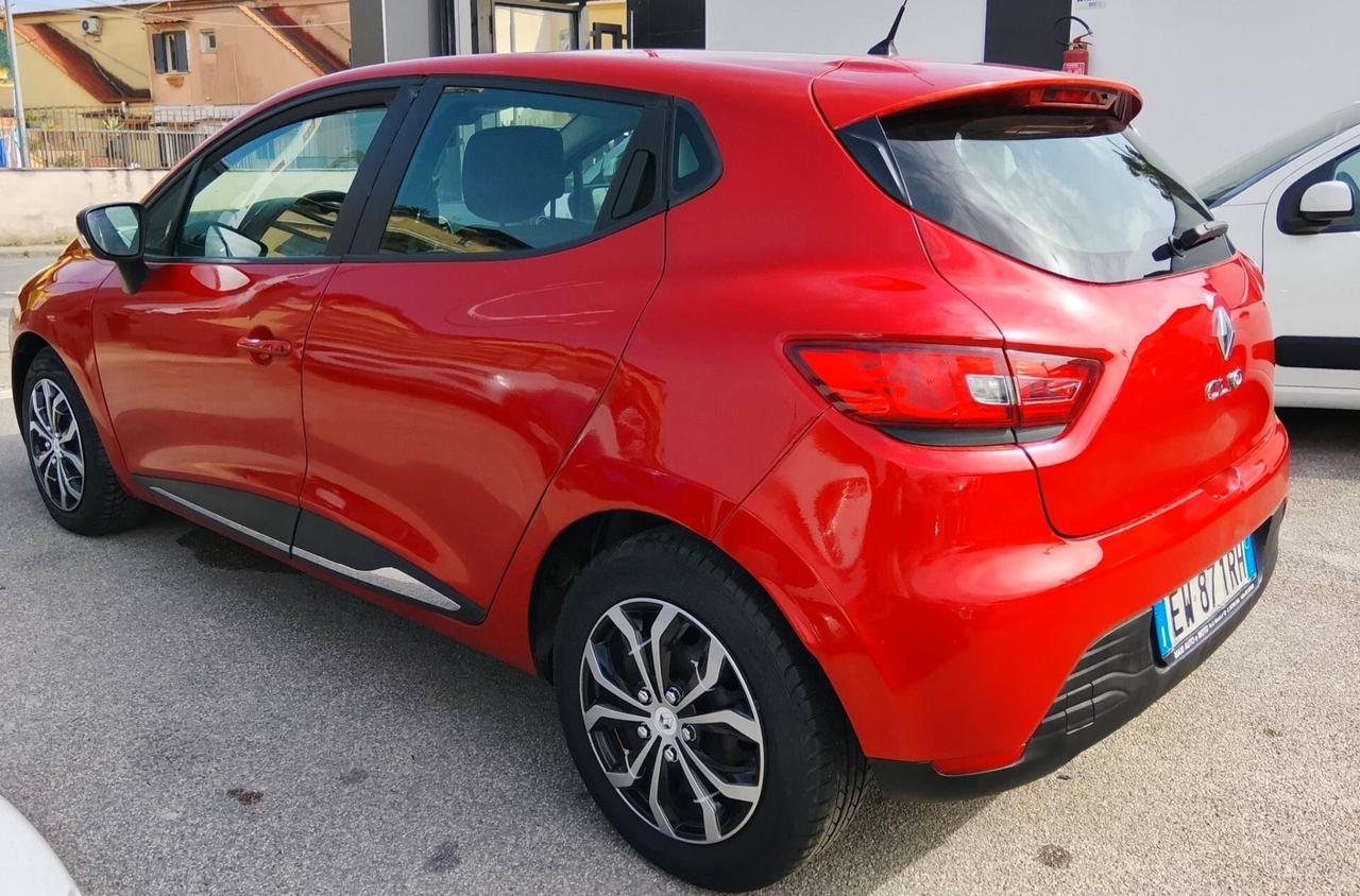 Renault Clio 1.2 100K KM!