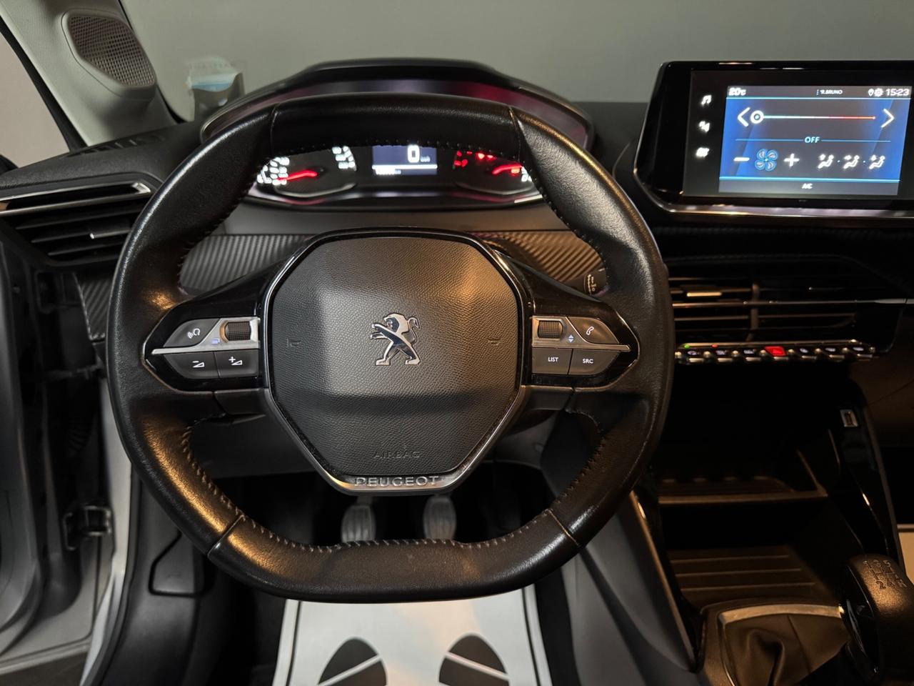 Peugeot 208 PureTech 100 Stop&Start EAT8 5 porte Allure Navi Pack