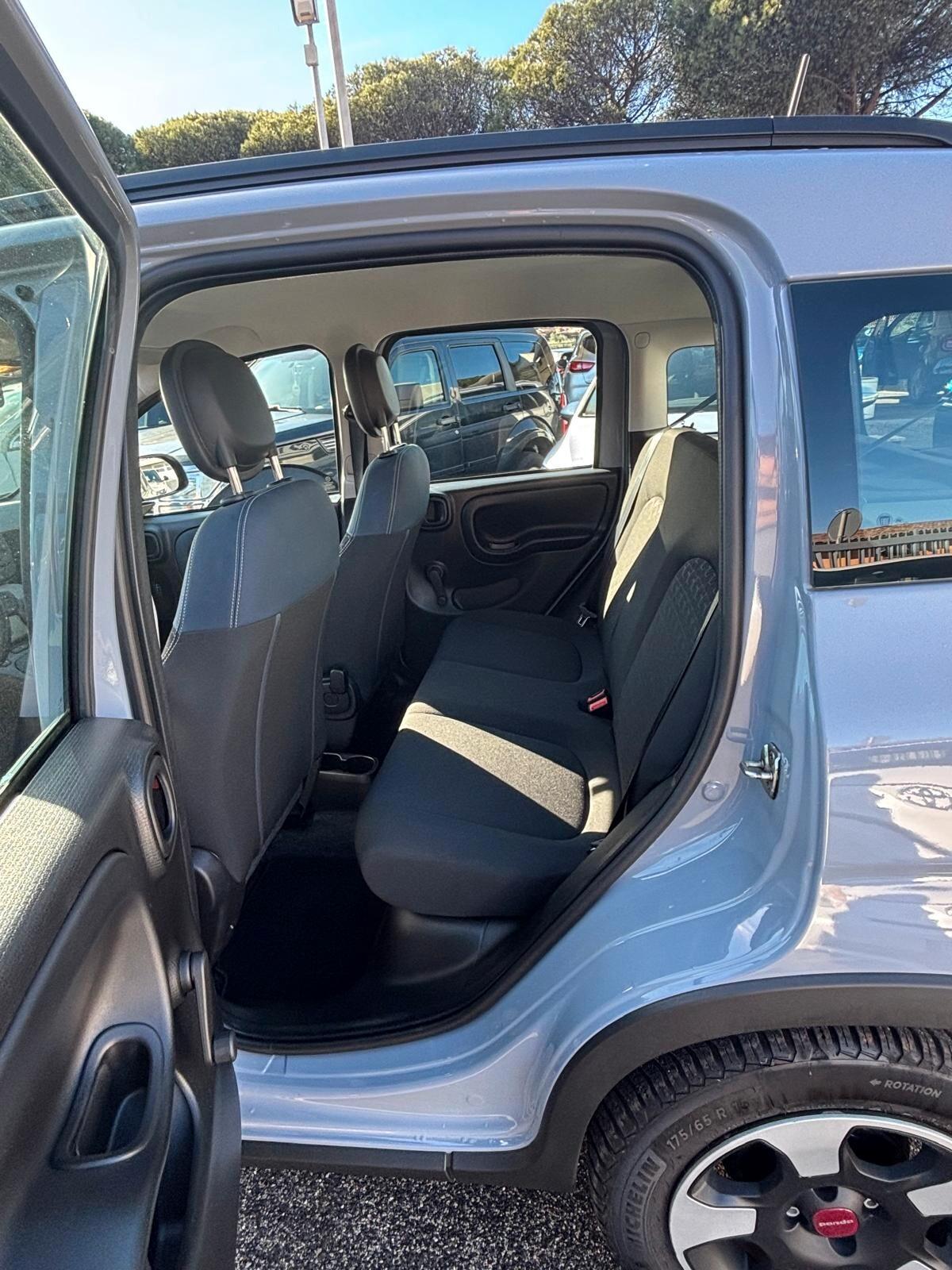 Fiat Panda 1.0 FireFly S&S Hybrid City Cross