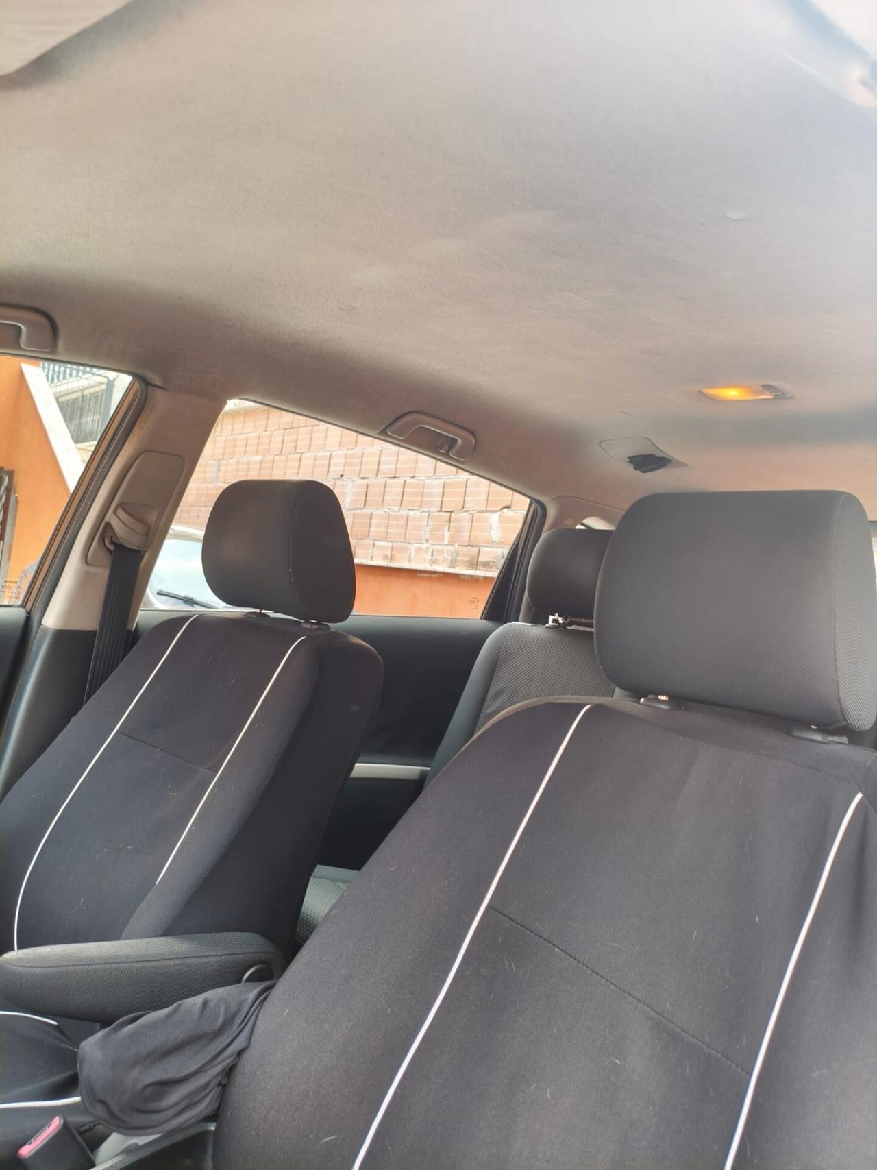Toyota Corolla Verso 2.0 16V D-4D