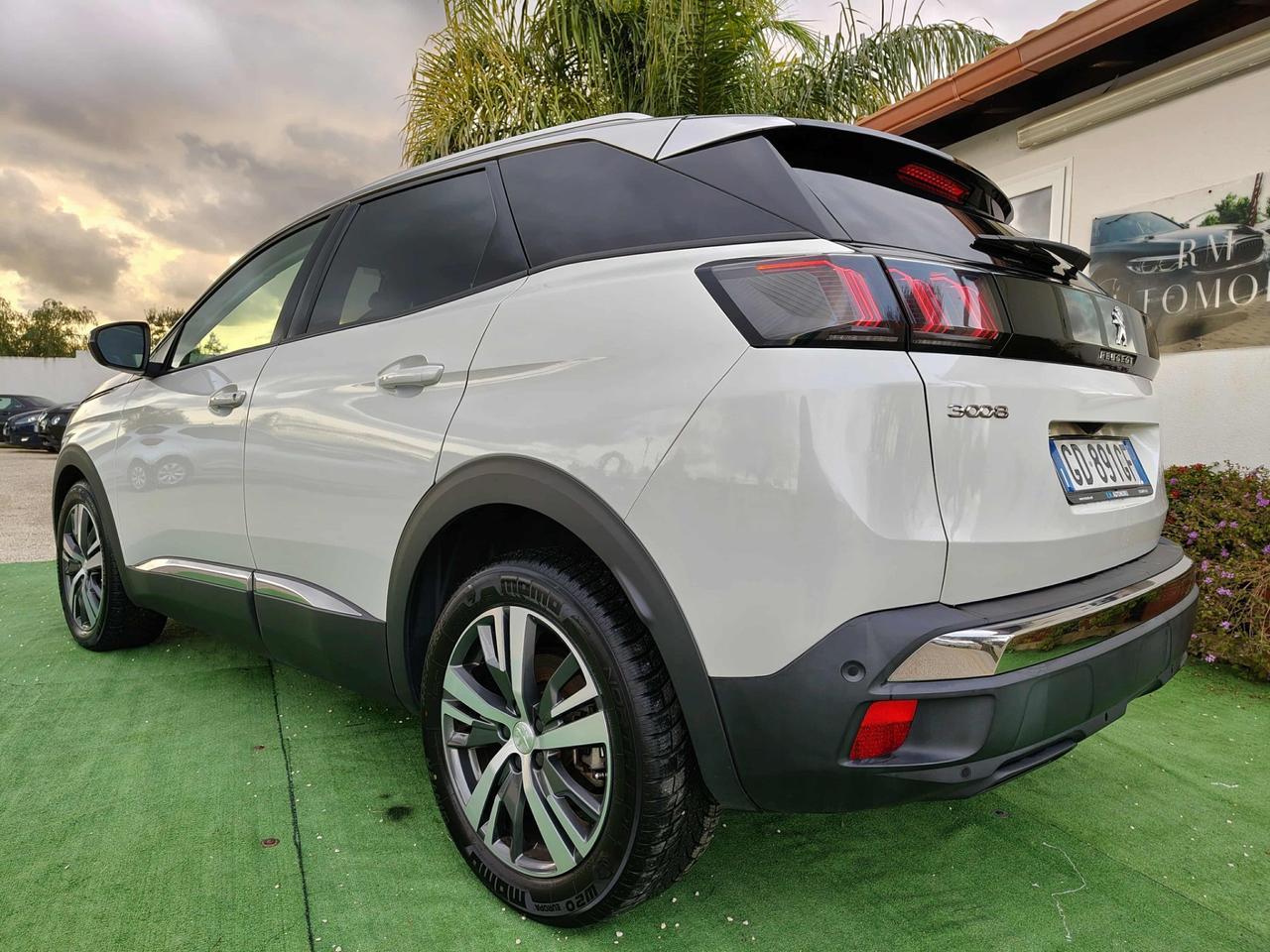 Peugeot 3008 BlueHDi 130 S&S EAT8 Allure Pack . 2021