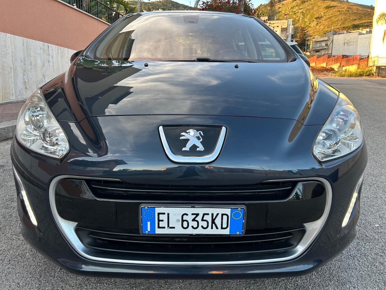 Peugeot 308 1.6 e-HDi allure tetto panoramico