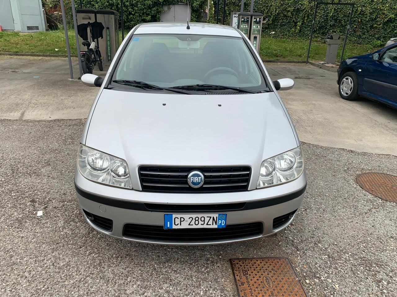 Fiat Punto 1.2 5 porte, unicoproprietario, solo km 122000