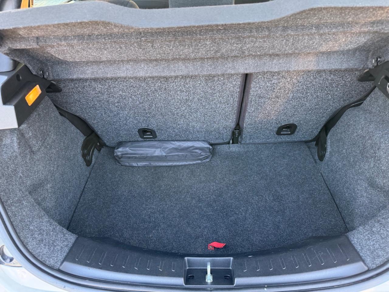 Lancia Ypsilon 1.2 69 CV 5 porte Gold