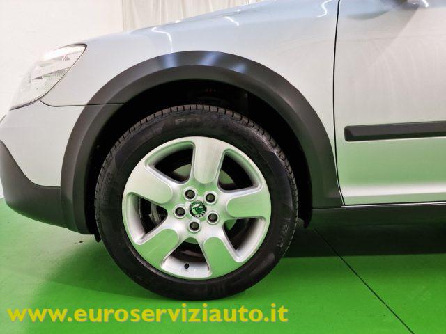 SKODA Octavia 1.8 TFSI 4x4 Wagon Scout