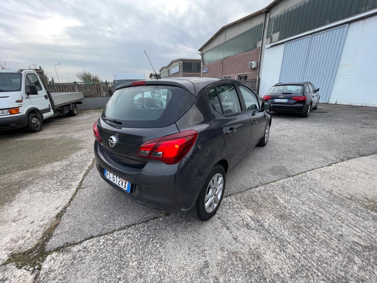 Opel Corsa 1.4 90CV GPL Tech Coupé b-Color
