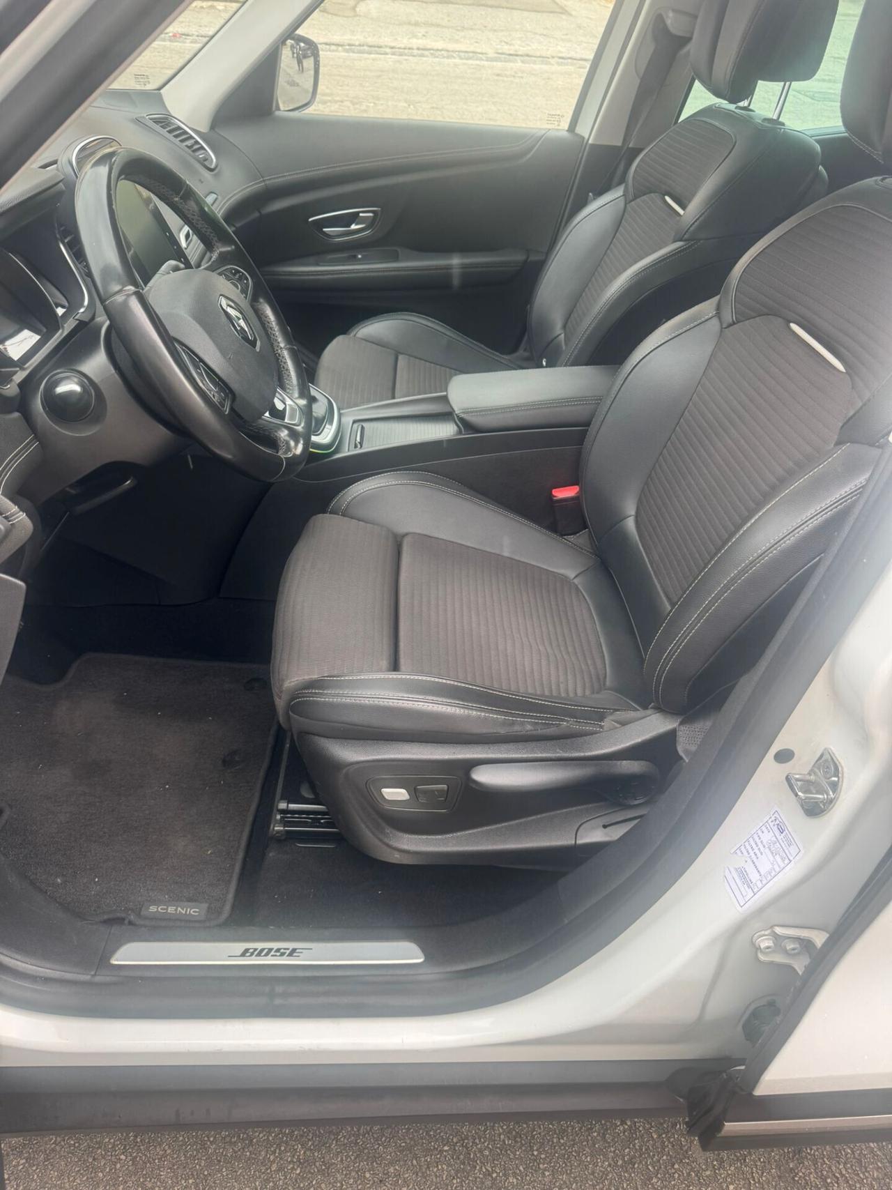 Renault Scenic Scénic dCi 8V 110 CV Energy Bose