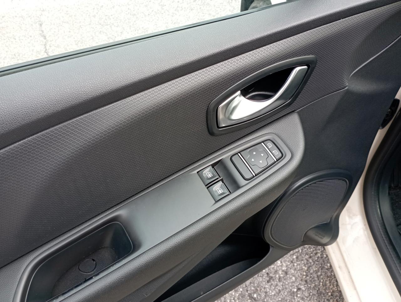 Renault Clio TCe 12V 90 CV GPL Start&Stop 5 porte