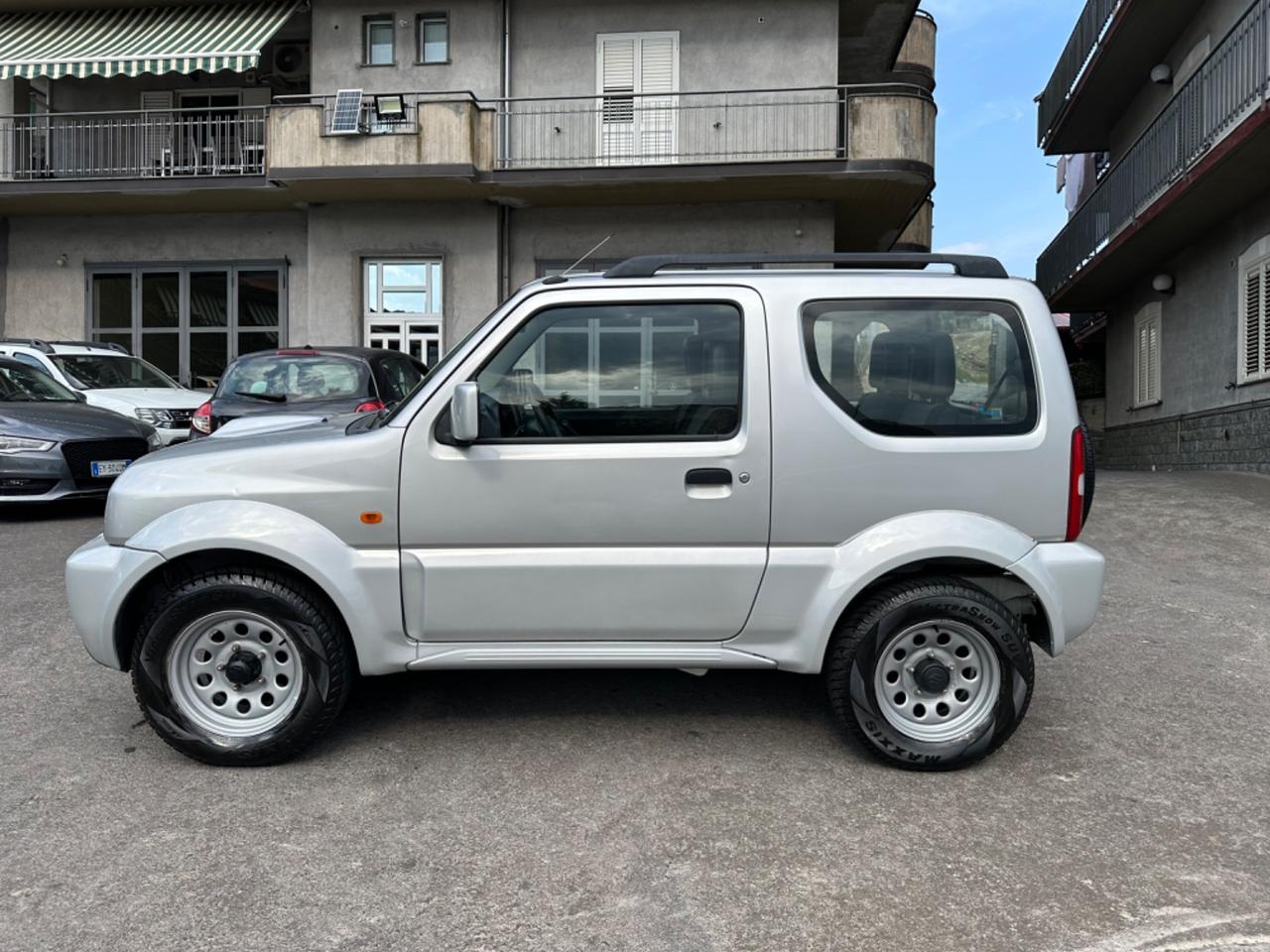 Suzuki Jimny 1.5 DDiS cat 4WD JLX