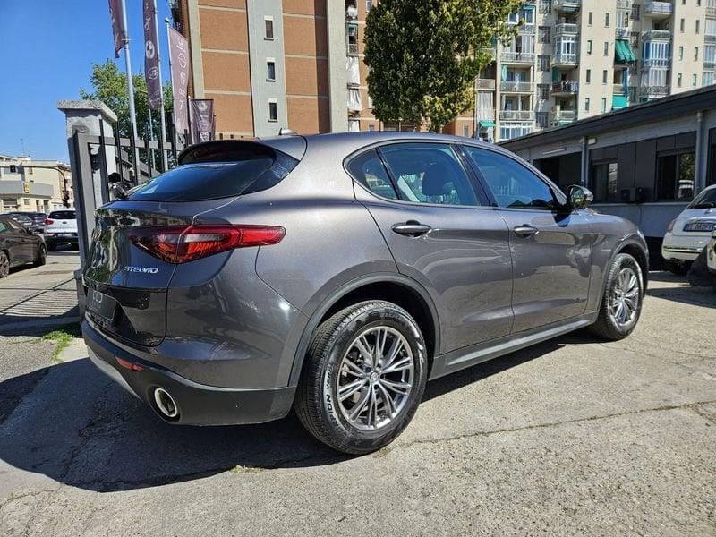 Alfa Romeo Stelvio 2.2 Turbo Diesel 210CV AT8 Q4 Business