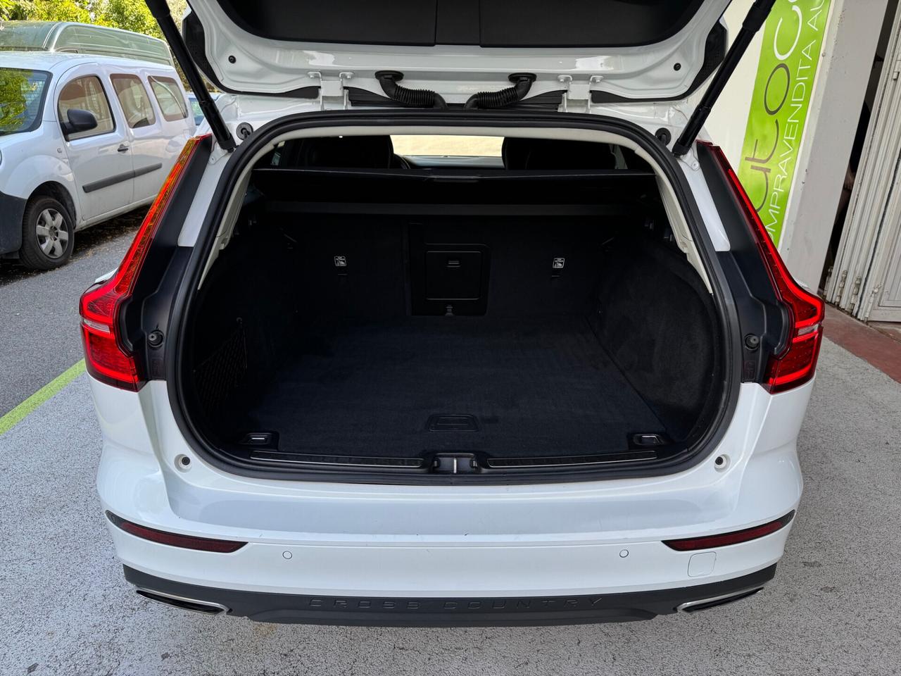 Volvo V60 CrossCountry 2.0 b4 AWD GARANZIA 24 MESI