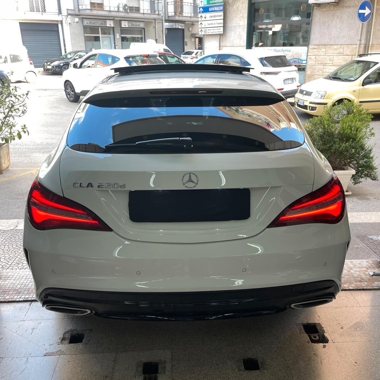 Mercedes-Benz CLA 220d S.W. Automatic Premium
