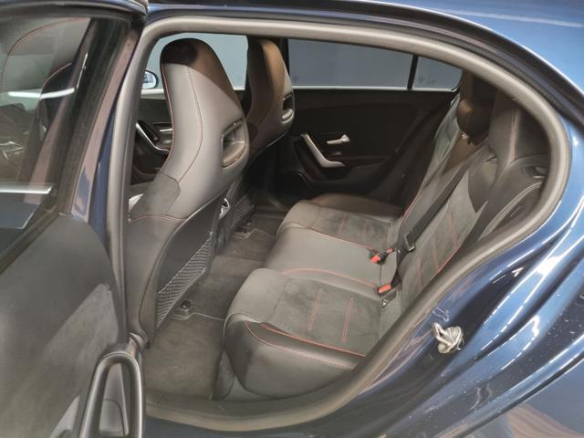 MERCEDES-BENZ A 180 d Automatic Premium